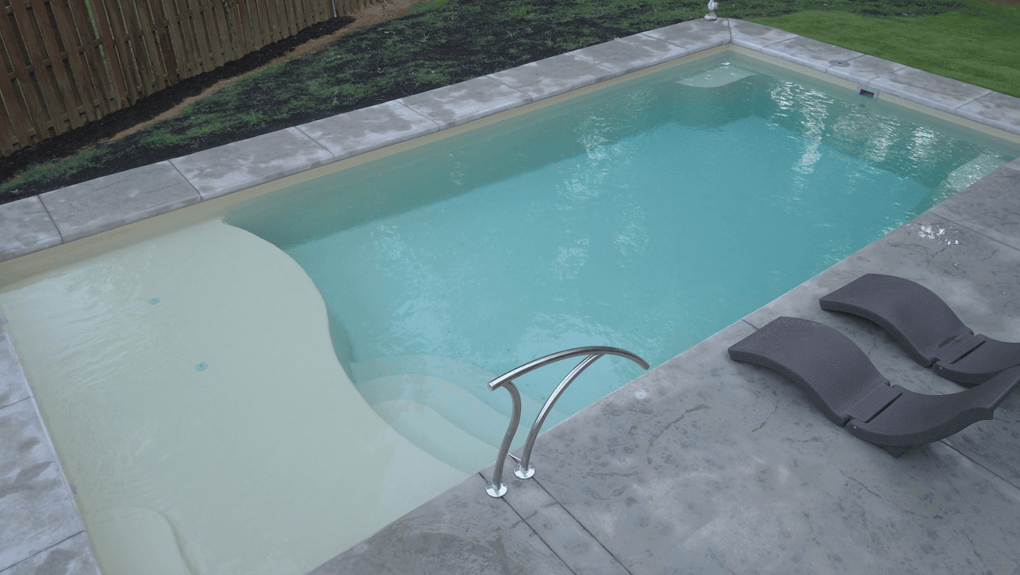 cost of small fiberglass pool